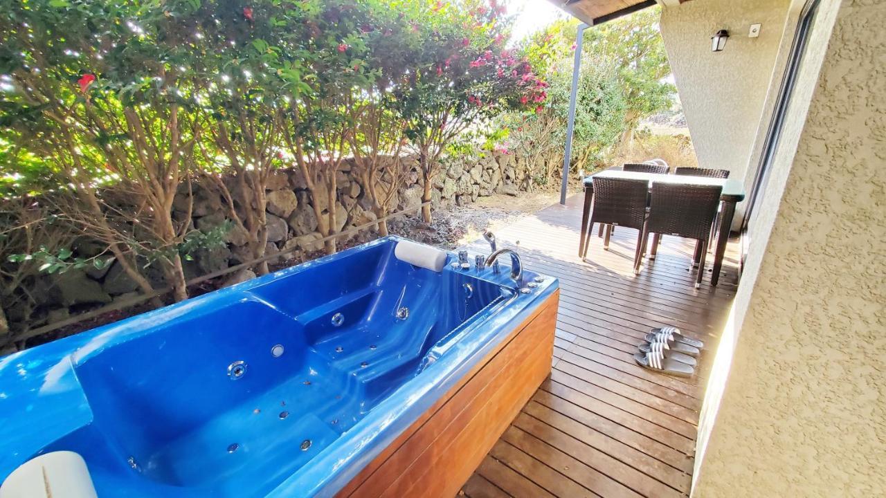 Marvillrick Spa&Poolvilla Чеджудо Экстерьер фото